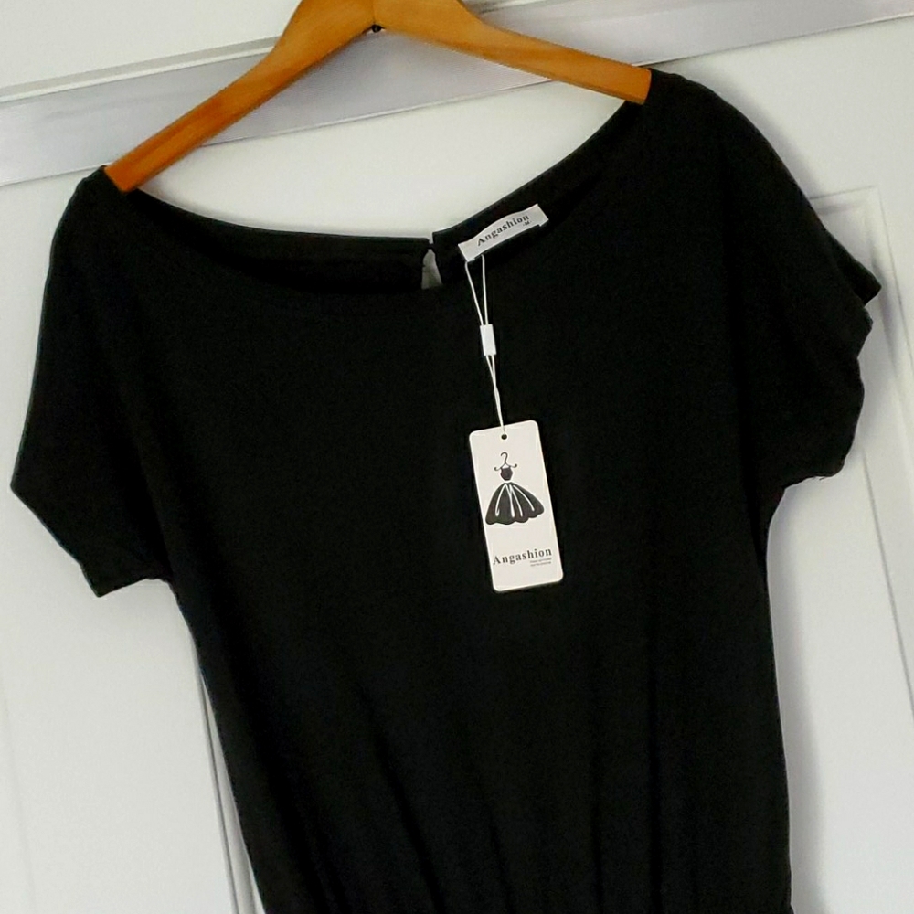 NWT....Angashion 1-piece black jumpsuit!
